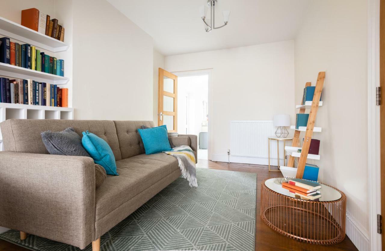 The Canary Way - Contemporary 4Bdr Home With Parking อ็อกซ์ฟอร์ด ภายนอก รูปภาพ