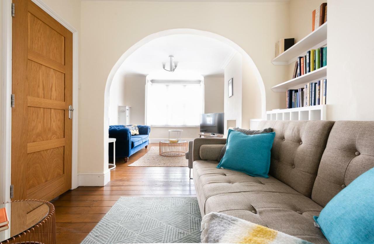 The Canary Way - Contemporary 4Bdr Home With Parking อ็อกซ์ฟอร์ด ภายนอก รูปภาพ